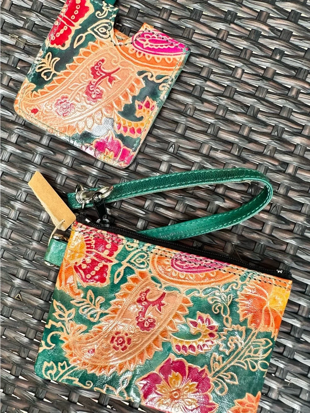 Pier 1 Colorful Wristlet and Mirror Compact Set Made in India NWT